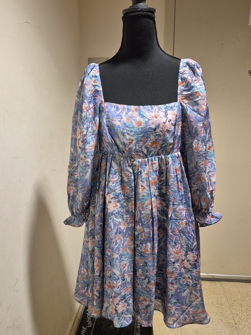 Storia Lavender Floral Puff-Sleeve Square Neck Mini Dress